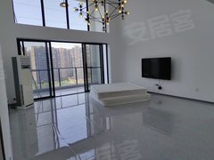 桂林临桂榕山麓湖空中墅出租 南北通透 视野好出租房源真实图片