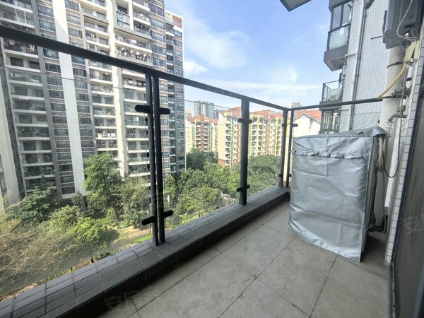 越秀滨海隽城南北对流大三房靠近万达中心医院