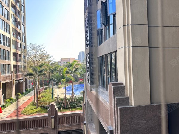 深圳龙岗龙城国际恒大锦苑恒大锦园大三房,周边成熟,看房方便,全景