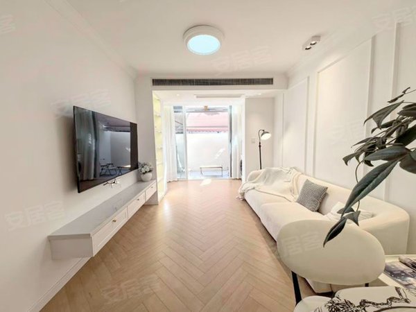 【多图】虹霞小区,仙霞租房,带院子 固定车位 近10号线地铁 大房东