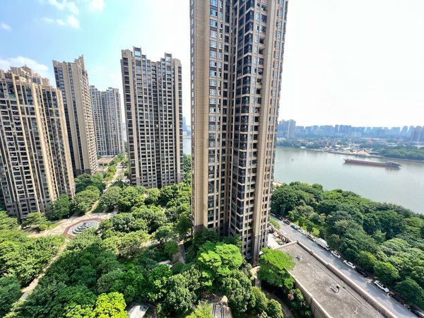 广州荔湾黄沙珠光御景壹号御景95方3房,实景拍摄,家私家电齐全,随时可