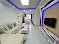 武汉黄陂盘龙城7号线地铁口 汉口湖畔一期精装4室 押一付一 拎包入住出租房源真实图片