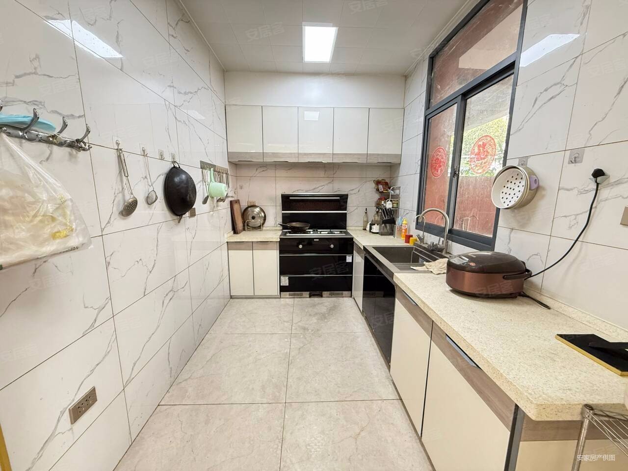 五洲庄园6室2厅3卫280㎡南北88万