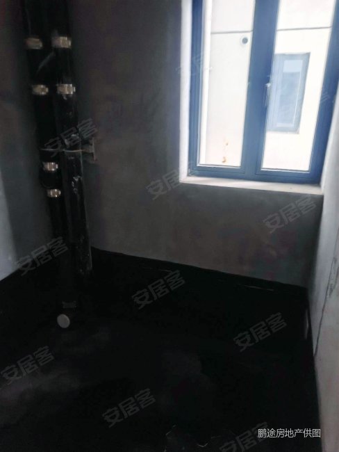 中建梅溪湖中心4室2厅3卫157.14㎡南北210万