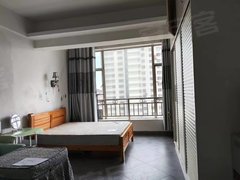 黄土坡海鑫广场，单身公寓出租，家具齐全，拎包入住。