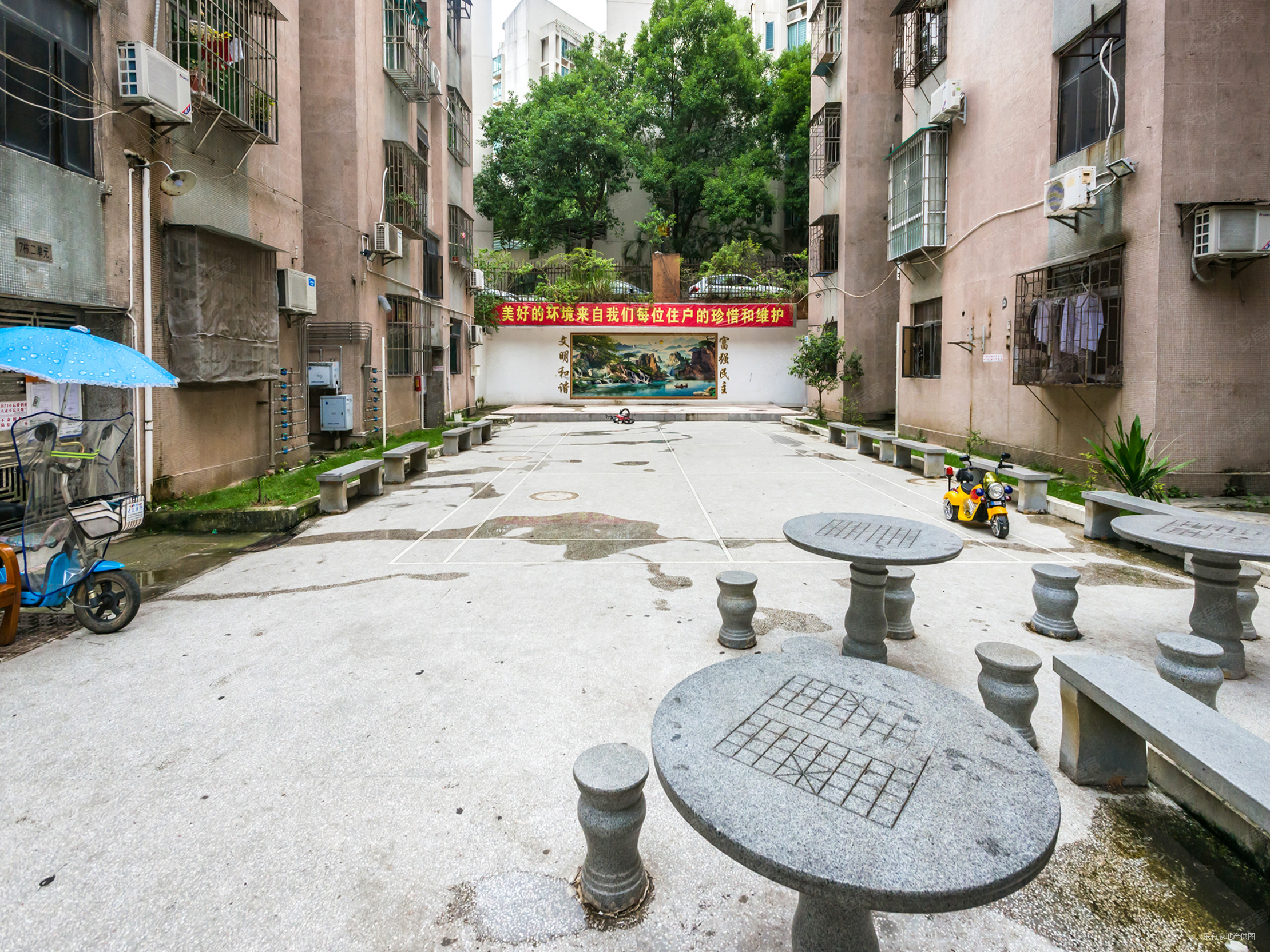 龙华地铁口 满五 低指导价46w还可以谈,福景花园二手房,240万,2室2厅
