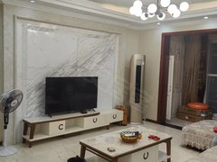 泸州江阳城西住家装修 二楼只走半层出租房源真实图片