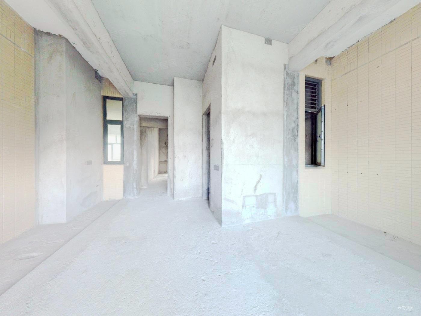 岭南公馆白云新城 高档住宅标杆 望白云山一线景观 通风采光好