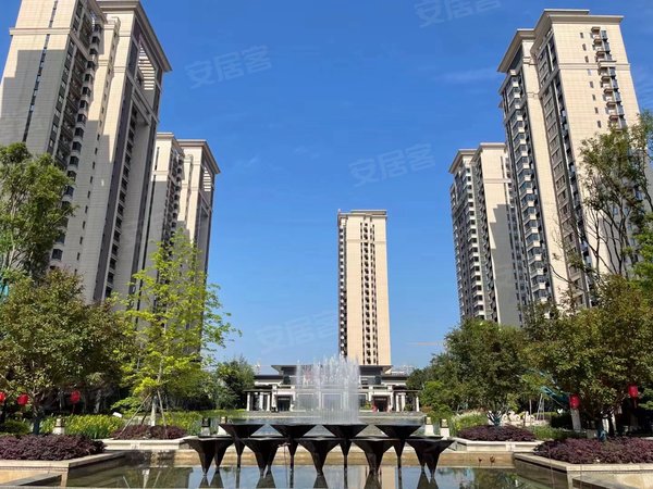 湖州吴兴西南新城恒大御峰恒大御峰华府 3 室2 厅 2 卫精装整套出租