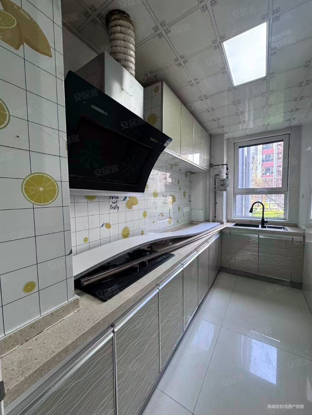 公园首府(高碑店)3室2厅1卫113㎡南北83万