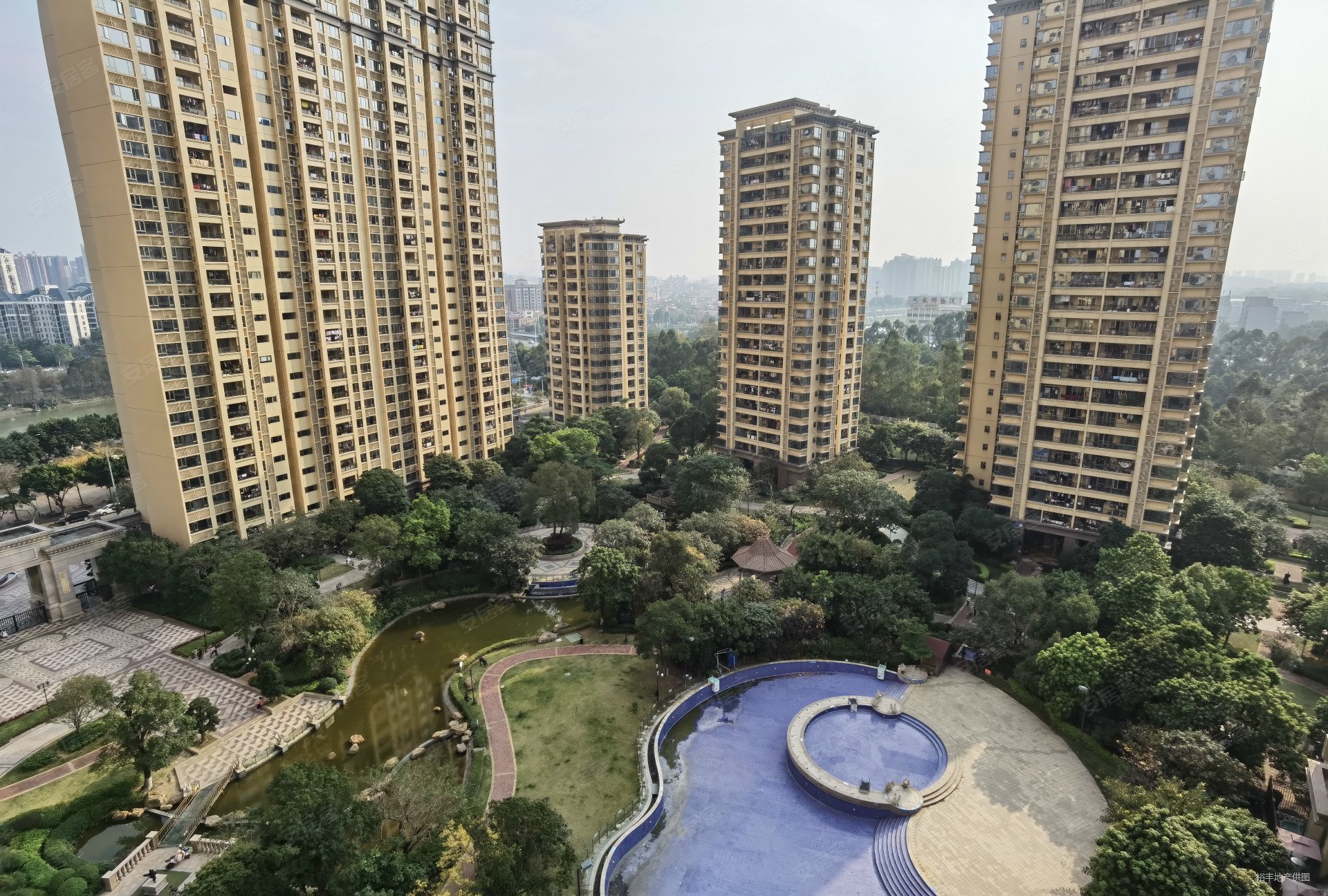 单价2字头买南城精装三房汇龙湾15年次新精装高层