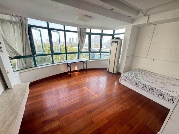 上海松江松江新城檀香花苑(公寓住宅)对外经贸旁,开元广场,檀香花苑