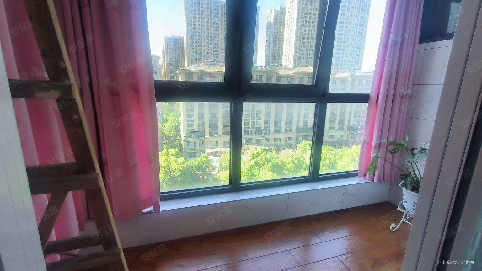 地铁口 蓝光雍锦园 叠加 精装修 采光视野