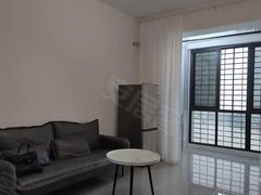 龙海城区龙海城区龙海，锦江道中联一房一厅看江，带阳台拎包入住1000包出租房源真实图片