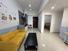 江门江海中环广场江海广场公寓两房笋租 1300包物业 中层有阳台出租房源真实图片