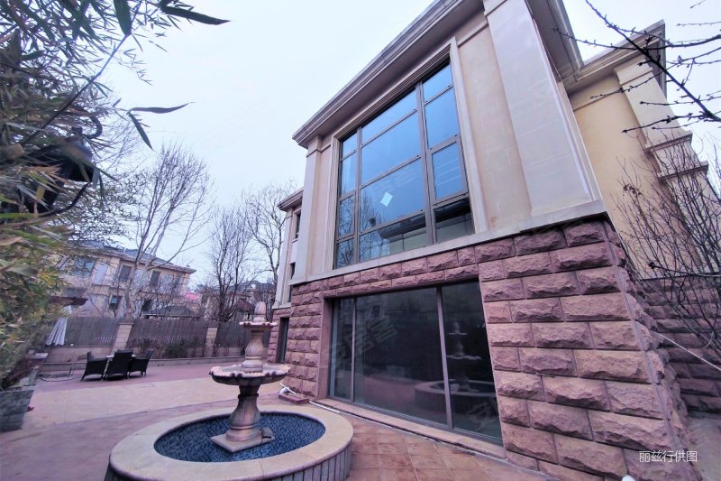 北京房产网>北京二手房>顺义二手房>天竺二手房>棕榈滩别墅>