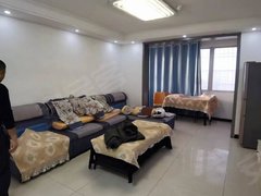 阿克苏阿克苏市阿克苏城区鑫大公寓 电梯16楼  107平  三室  可短租 价格面议出租房源真实图片