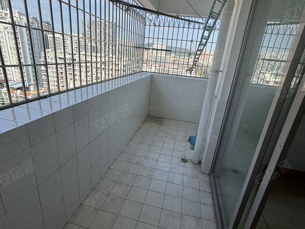 厦门思明禾祥东路富城花园禾祥东电梯高层带双阳台出租房源真实图片