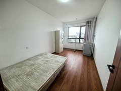 银川西夏宁大西夏万达 宁阳广场 怀远夜市 宁大附近 汇融风华 可押一付一出租房源真实图片