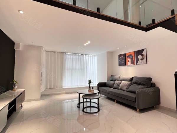 南昌红谷滩沙井路莱蒙都会熙梦城卫东地铁口 万达广场旁 豪华loft公寓