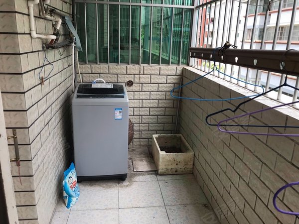 南宁青秀五象广场香港花园金湖三号线琅西地铁站 香港花园4房 卓立