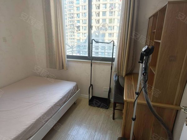 上海松江泗泾塘和家园德悦苑业主自住两房出租押一付一出租房源真实图片