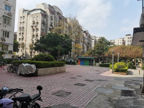 广州荔湾芳村花地湾红棉苑南区芳村红棉苑南区 有电梯 两室 家具齐全