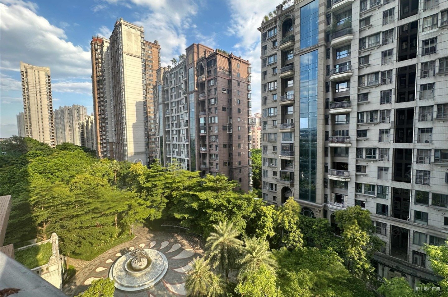 汇景新城中央庭院