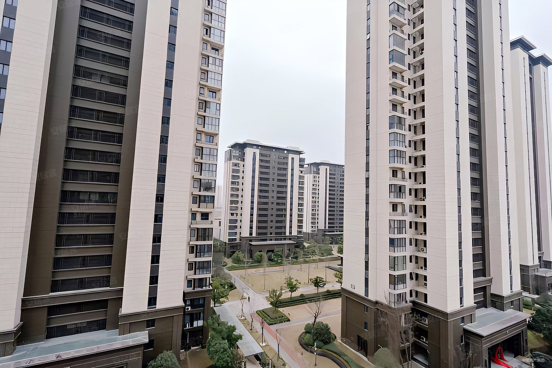 新城云樾观棠2室2厅1卫93.48㎡南北133万