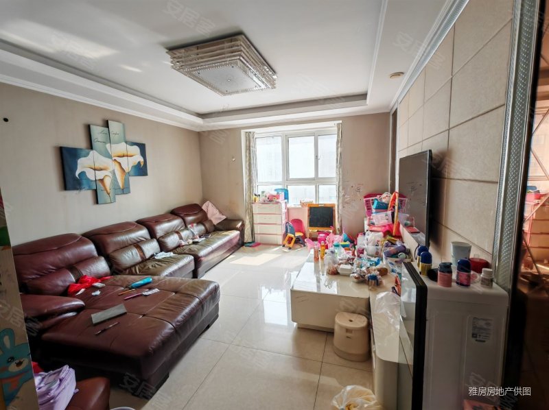 鼓楼广场旁风尚米兰新上地铁口超市商场配套齐全看房方便