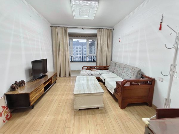 济南槐荫张庄路万科公园里新出万科公园里,精装三室两厅,拎包入住有