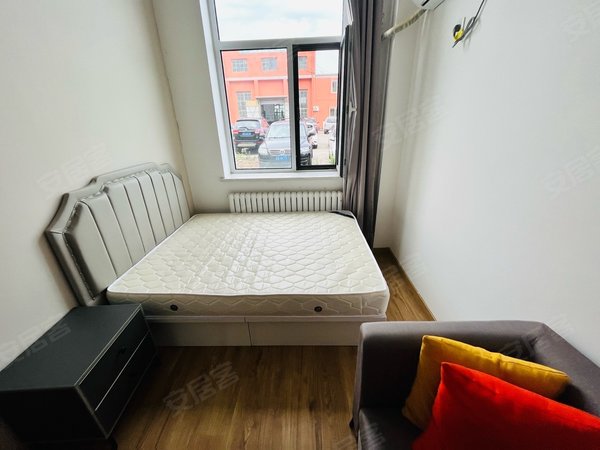 大连高新园区河口黄浦路海米公寓近河口地铁站新房出租家具全新设备