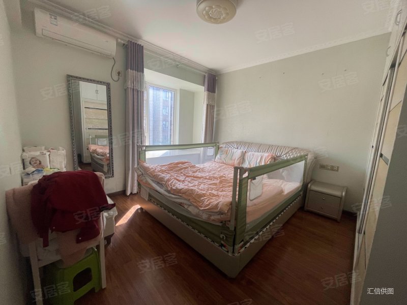 房东急卖 融科花满庭 洋房装修好近地铁 交通便利 商品住宅