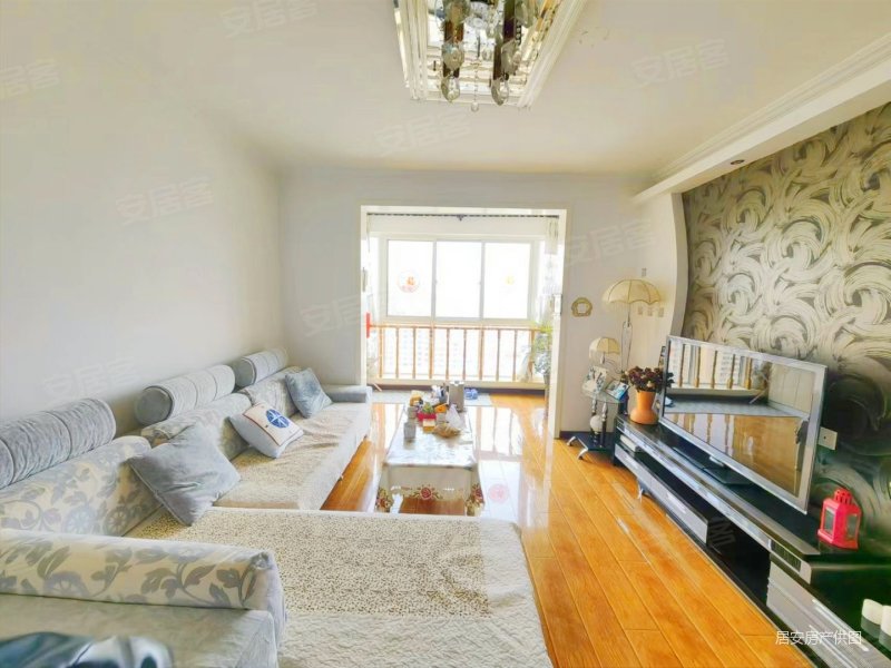 精装修电梯房 福利三小82中 有房本可按揭 采光好客厅落地窗,福临小区