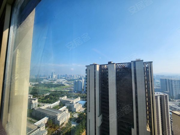 烟台莱山大学城华润中心小区海景房(华润中心)三居室精装修出租房源