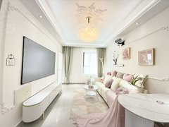 成都武侯金花镇可月付 中坝培风地铁 鹏瑞利商圈投影仪 纯白奶油风 粉色仙女出租房源真实图片
