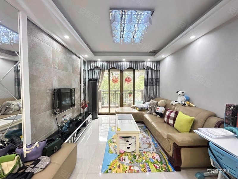 景湖荣郡 商业配套成熟 交通便捷 电梯房 医疗配套成熟