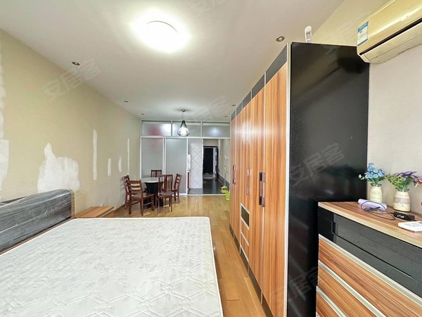 苏州相城元和新尚商业广场派克公寓派克公寓精装一室 近相城大道外国