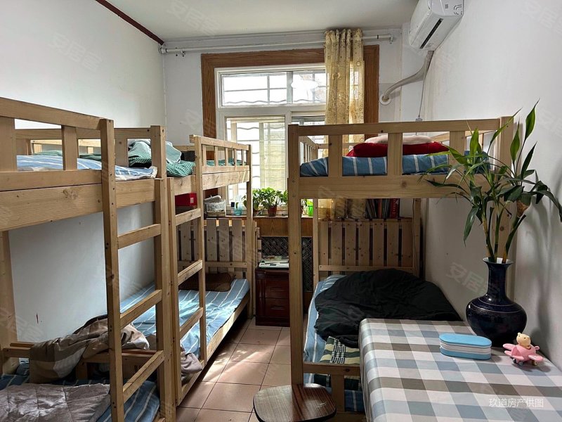 西工大附中陪牍房民航小区2室低楼层可按揭75平米