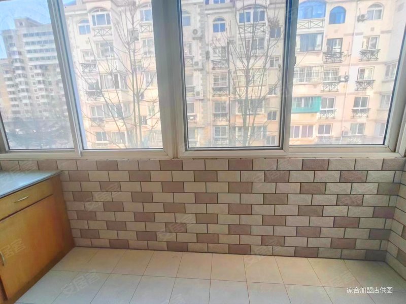 下瓦房富裕广场产权清晰好楼层可贷款有固定车位南北通透