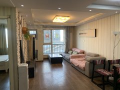 三河燕郊镇燕郊城区新上天洋城东向大两居室出租1700双包，家电全齐。拎包入住。出租房源真实图片