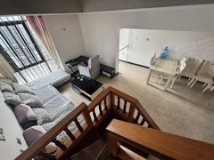 普洱思茅思茅城区阳光新城 复式楼三室两卫,市中心电梯房,家具齐全!悦城旁出租房源真实图片