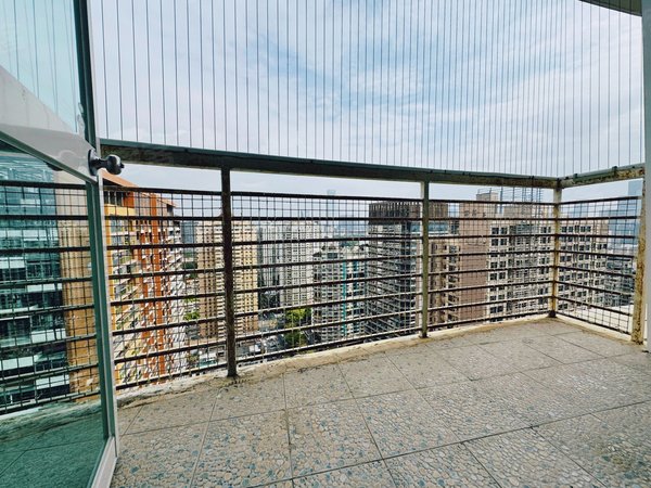 【多图】万象新园,南山地铁口租房,新上四房万象顶层复式带大露台