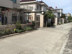 镇江扬中扬中市区出租别墅:外国语小学附近,5室2厅3卫,中等装修,拎包入住出租房源真实图片