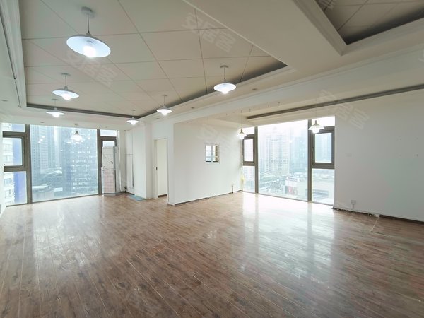 重庆江北观音桥红鼎国际名苑观音桥茂业北岸星座旁 红鼎国际c座86平