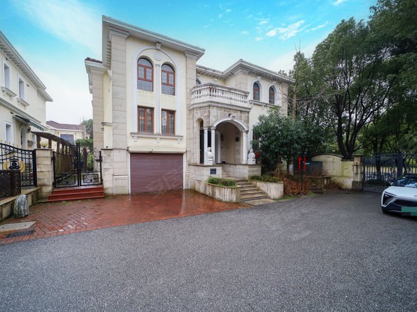 【多图】梵高别墅,张江租房,租客免佣 |5房出租 |挑空客厅8米 |500w