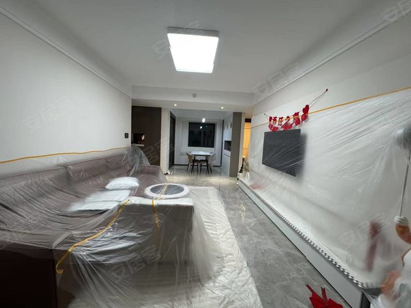 南昌昌北经济开发区昌北经济开发区中海云麓里中海豪华装修三房两厅两卫奶油风，随时看房，拎包入住出租房源真实图片