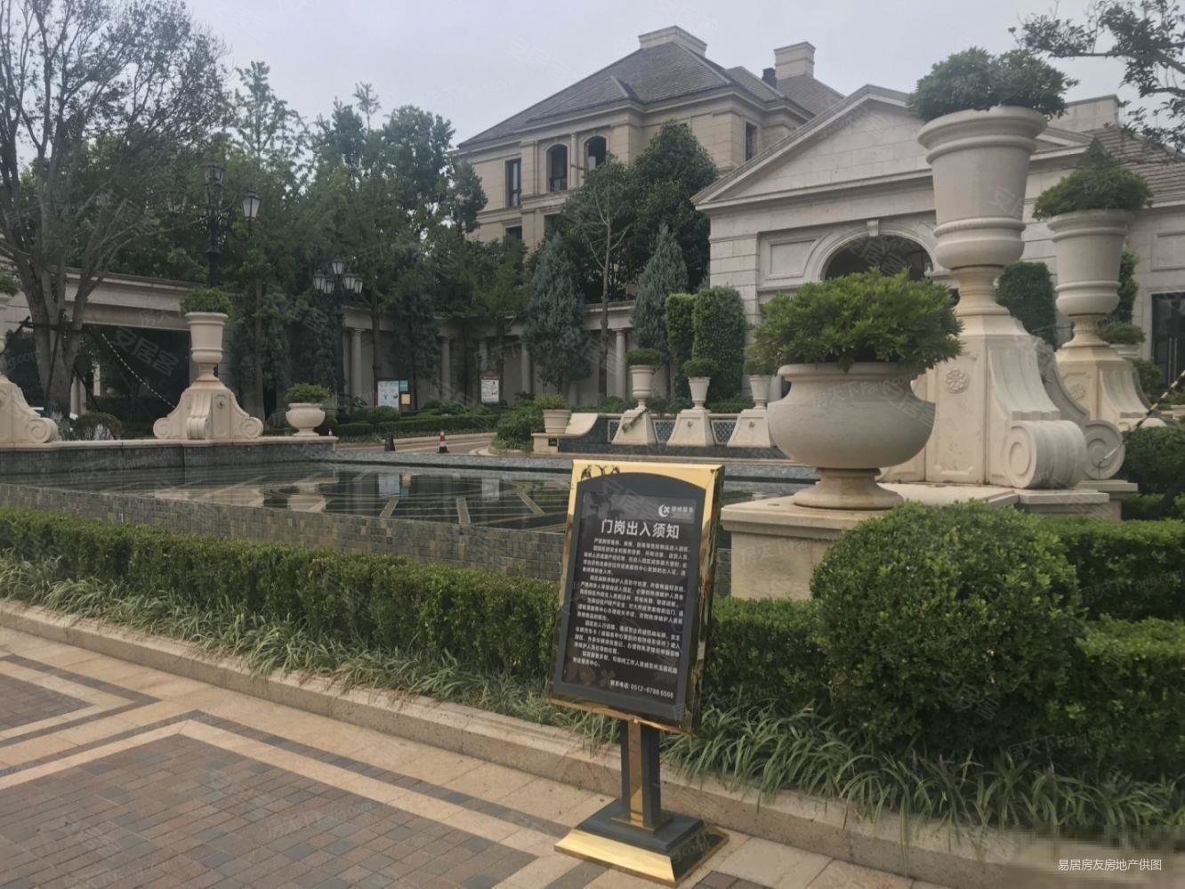 苏州双湖湖滨四季独栋小区纯独栋别墅小区这套业主诚心出售