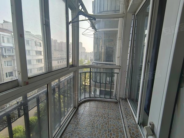 大连金州金州五一路恒达花园恒达花园电梯洋房,精装修家具家电齐全包