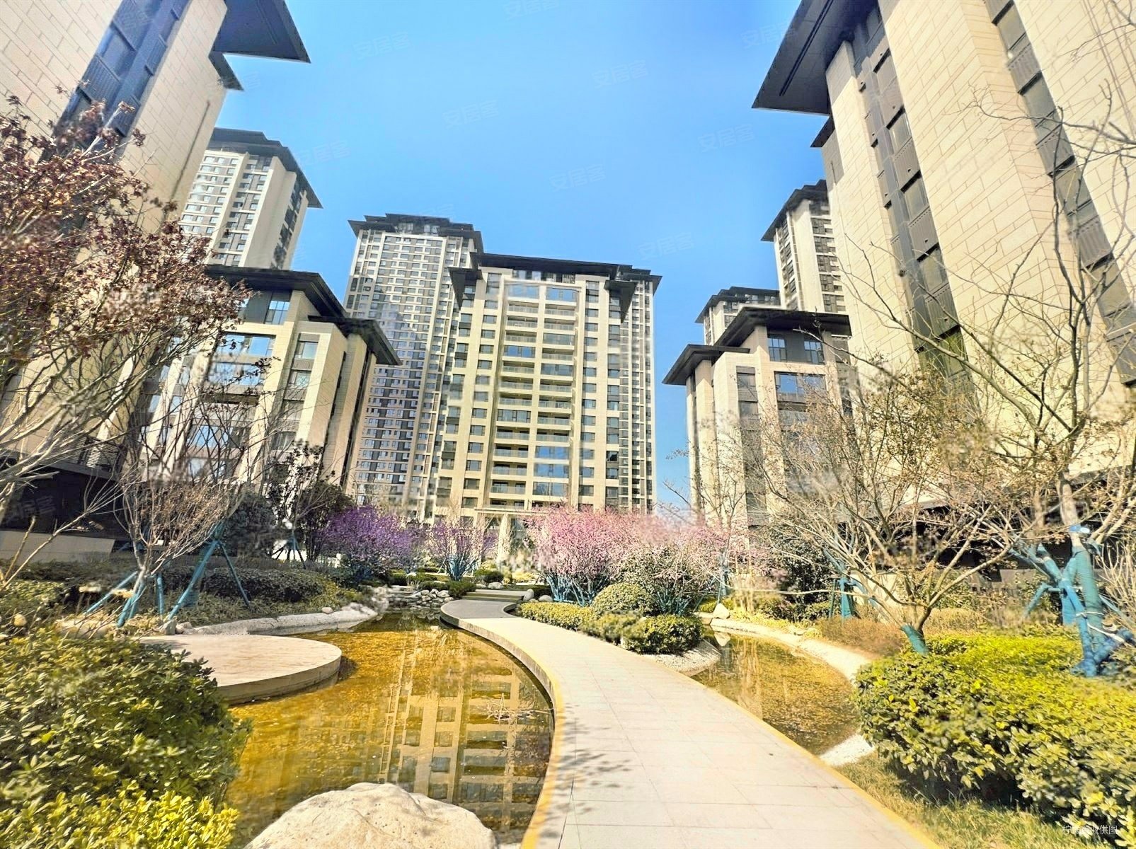 店长力荐2号线地铁口白桦林溪小三室景观楼层随时看房